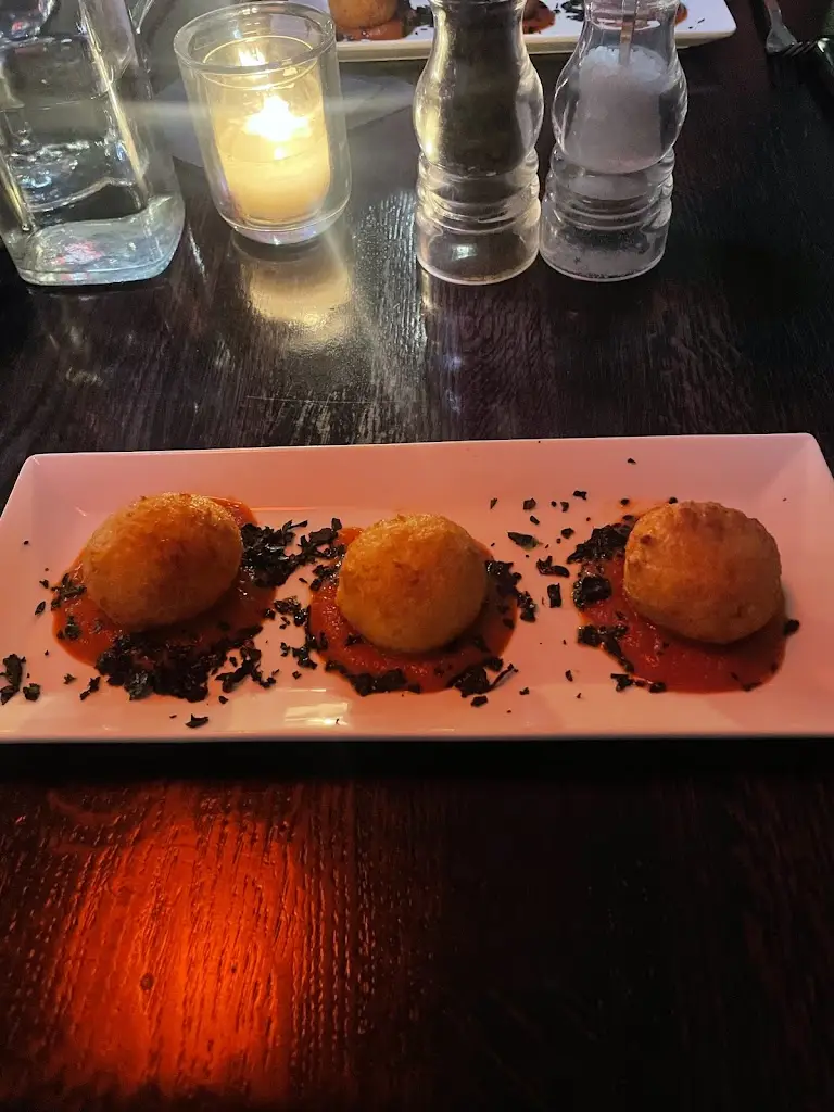 Ashleigh Bronwyn_Barluga Morpeth_Morpeth_review