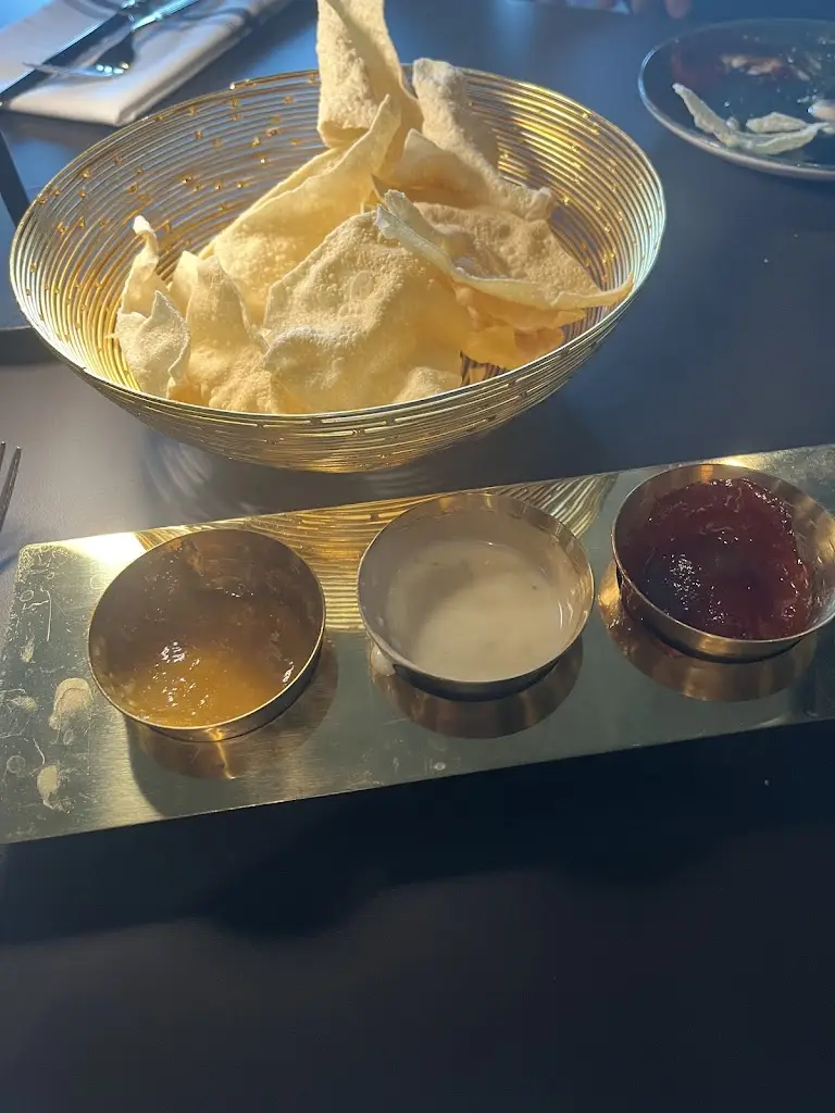 Lisa O_Savoy By Le Raaj_Morpeth_review