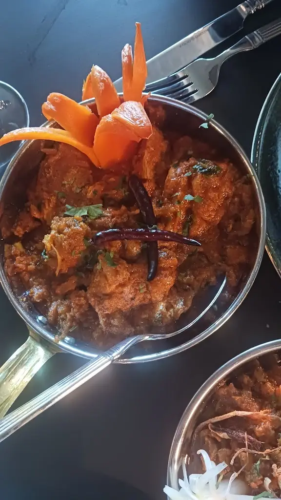 Pink Fizz_Savoy By Le Raaj_Morpeth_review