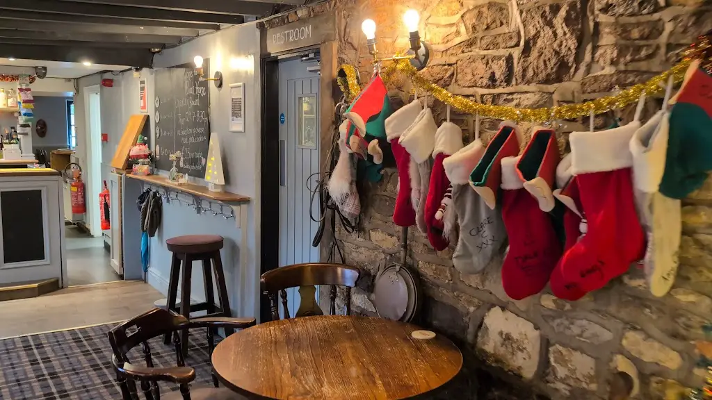 Black horse_Nettleham_slider_image_2