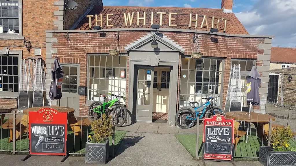 The White Hart_Nettleham_slider_image_1