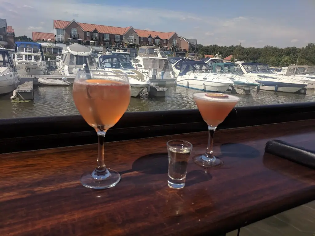 Menu_Harbour Lights_Nettleham_image_6