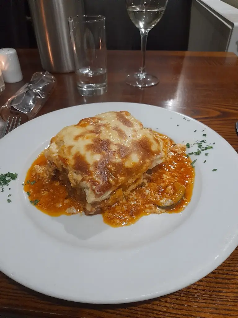 Paul Hurst_Kri Kri_Neston_review