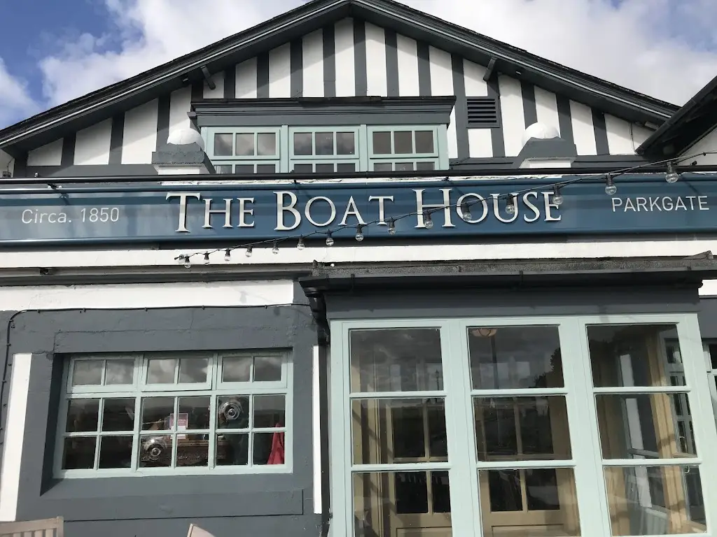 The Boathouse_Neston_slider_image_1