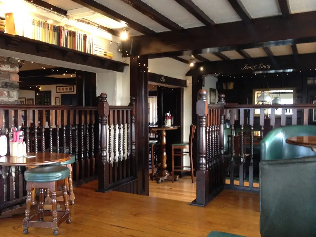 The Boathouse_Neston_slider_image_2