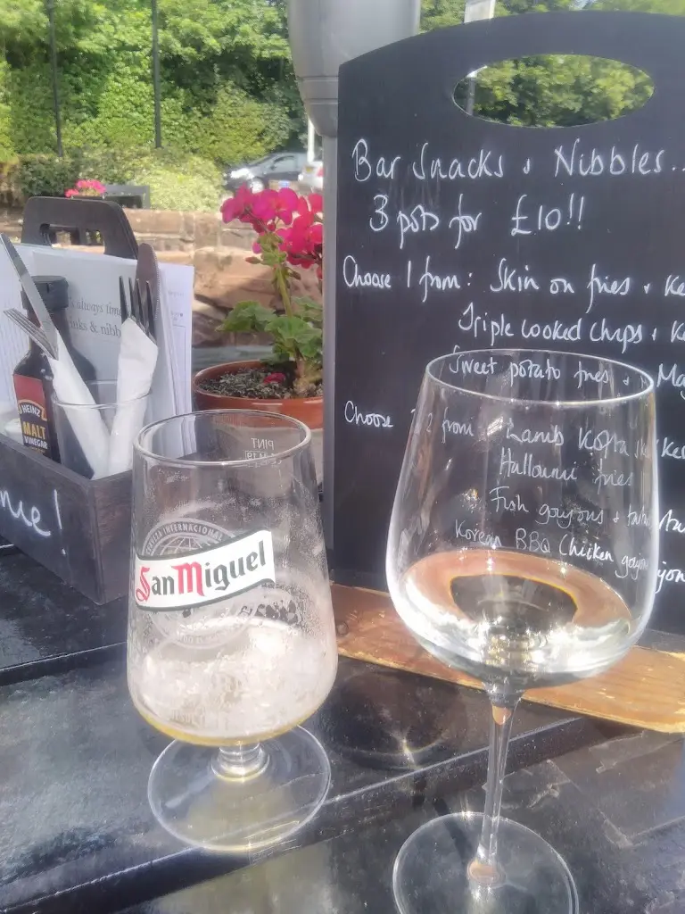 Menu_Hinderton Arms_Neston_image_3