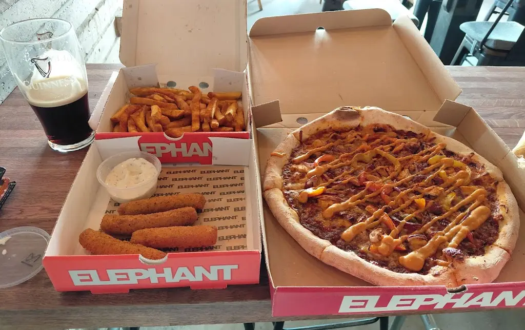 malcolm horn_Elephant_Neston_review