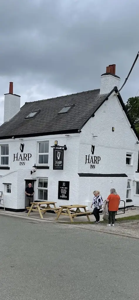 John D_The Harp Inn_Neston_review