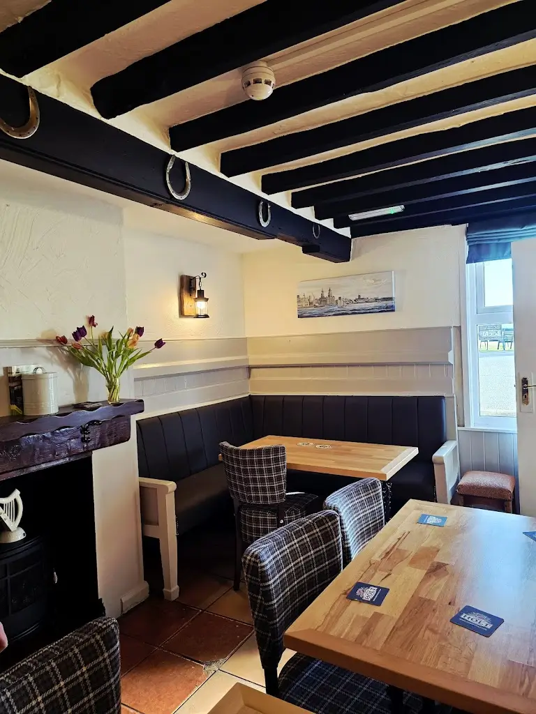 The Harp Inn_Neston_slider_image_1