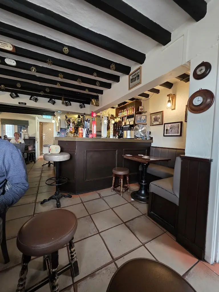 The Harp Inn_Neston_slider_image_3