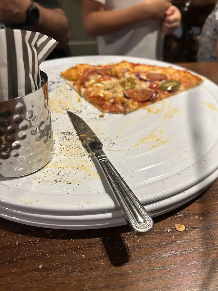 Gill Jones_The Old Quay_Neston_review