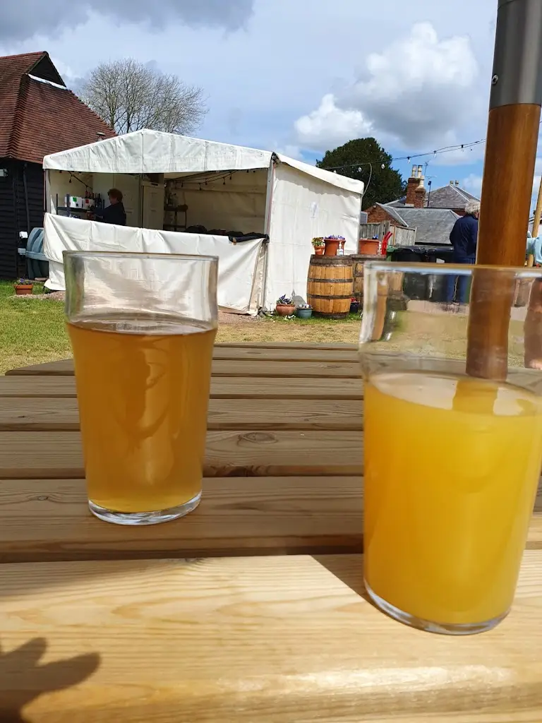 Menu_The Flower Pots Inn_New Alresford_image_7