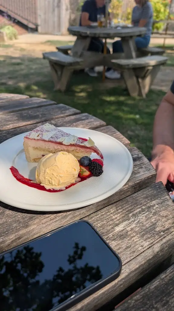 Mandy Mapplebeck_The Flower Pots Inn_New Alresford_review