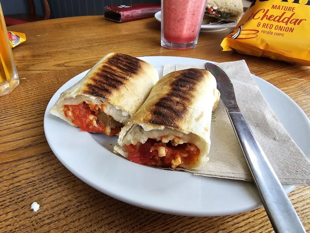 Hannah Wild_Coffee#1 Alresford_New Alresford_review