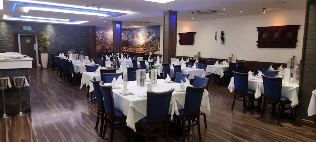 Baseri Nepalese and Indian Restaurant_Newark on Trent_slider_image_1
