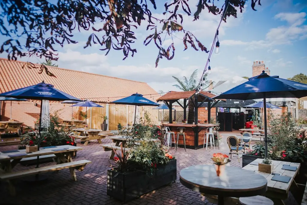 Ashiana Indian & Bangladeshi Restaurant_Newark on Trent_slider_image_1