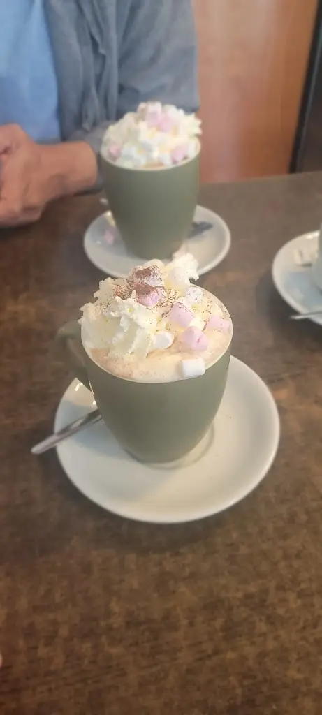 Ayyub Chowdhury_Feeling Peckish_Newark on Trent_review