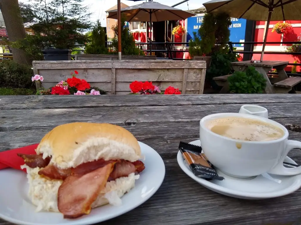 Menu_Castle Barge_Newark on Trent_image_7