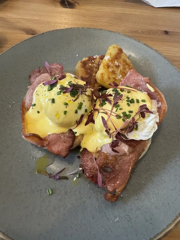 Laura Robson_Knights by the Burn coffee house_Newburn_review