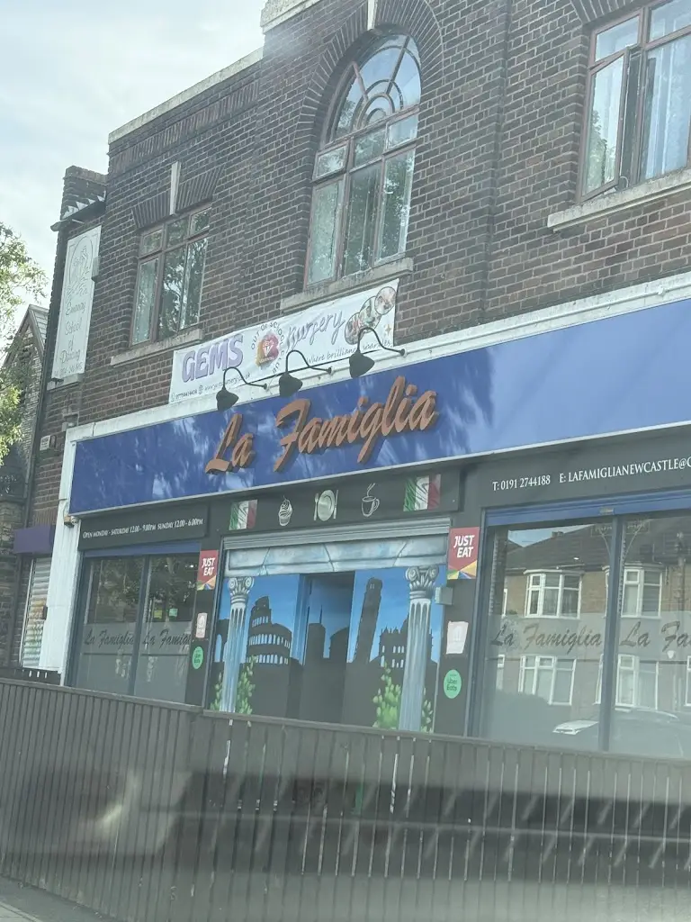 Sean J_La Famiglia_Newburn_review