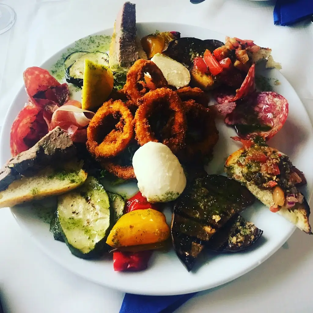 La Famiglia_Newburn_slider_image_3