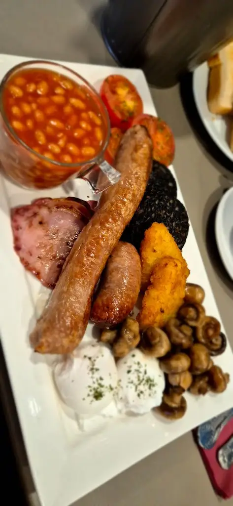 Derek Hanvey_Fed & Watered_Newburn_Bewertung