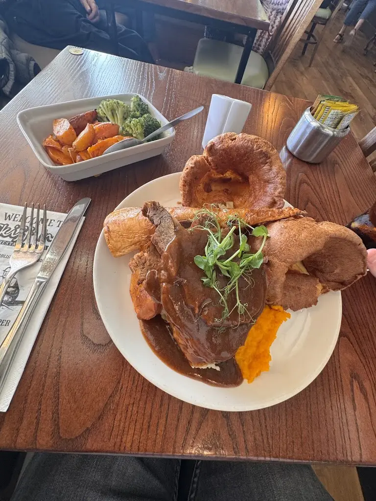 Jake Boarder_The Skiff Inn_Newburn_review
