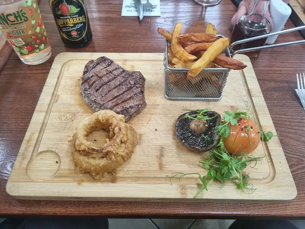 The Skiff Inn_Newburn_slider_image_3