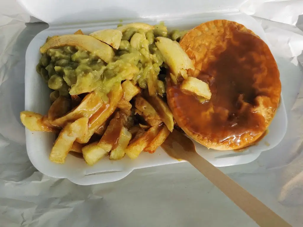 Giuliani & Sons_Newburn_slider_image_2