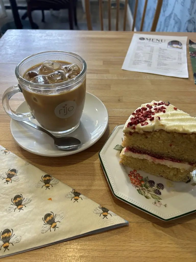 Beth Harris_Manna House Coffee - Newent_Newent_review