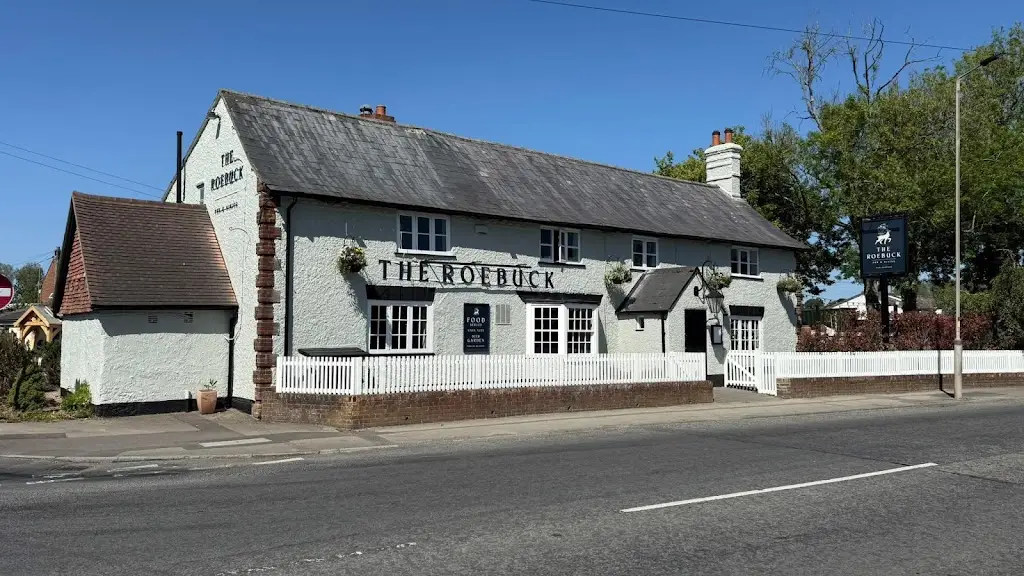 The Roebuck_Aldbourne_slider_image_3