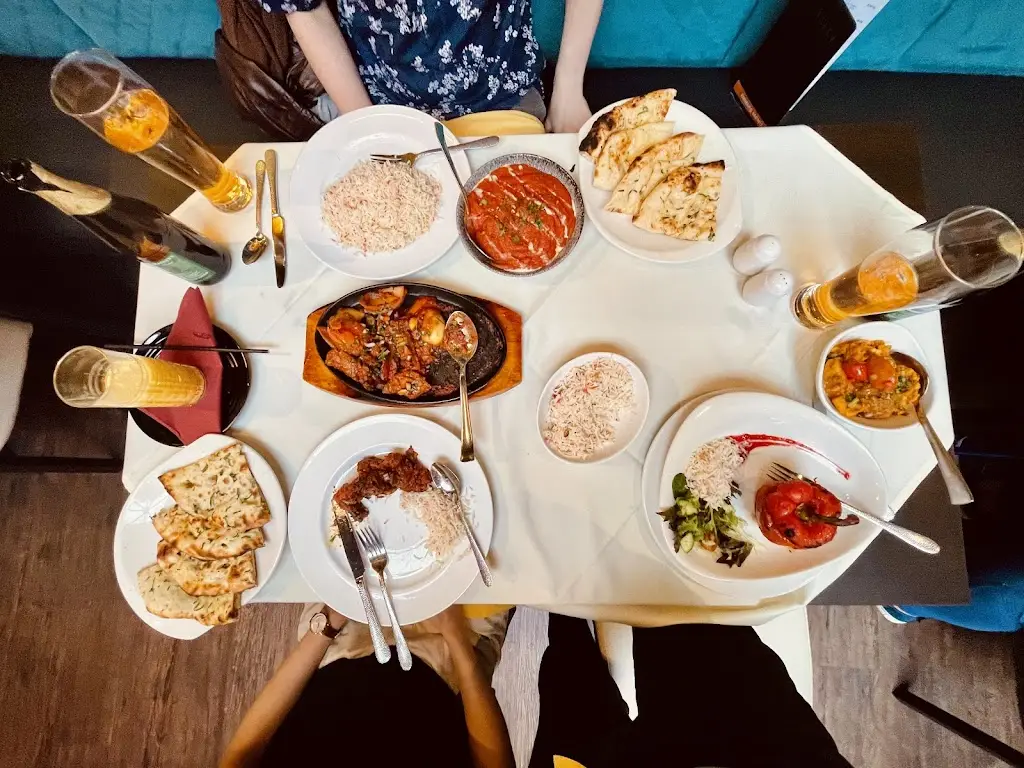 Sam B_Patley Indian_Newport Pagnell_recensione