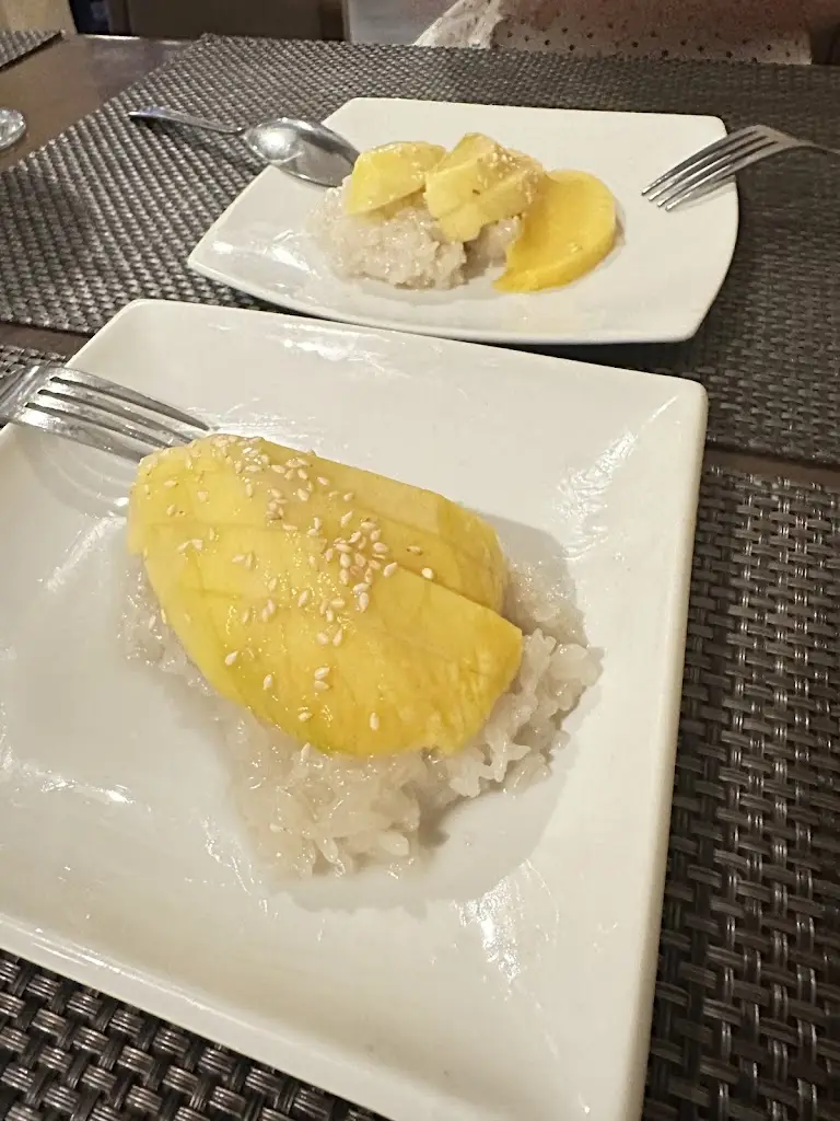 Menu_Pin Petch Thai Restaurant_Newport Pagnell_image_6