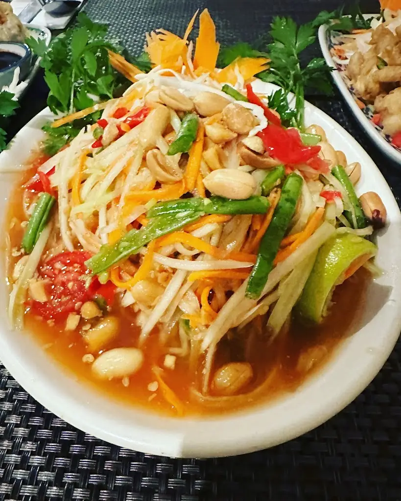 Menu_Pin Petch Thai Restaurant_Newport Pagnell_image_9