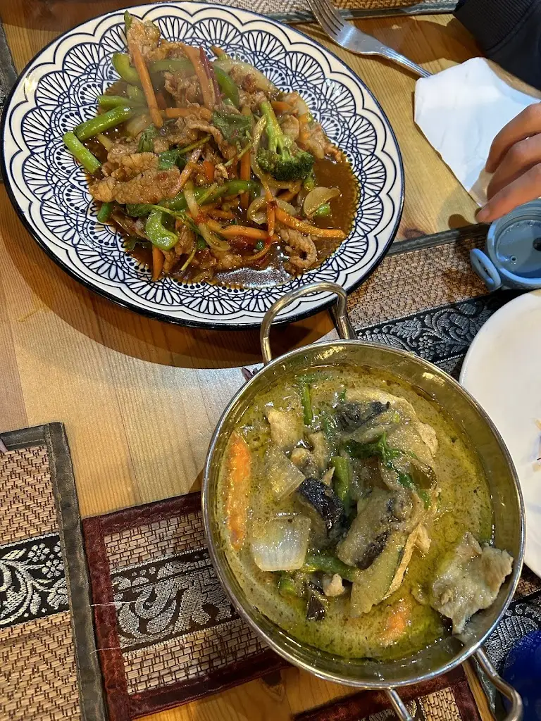 Menu_Nat's Pad Thai_Morley_image_7