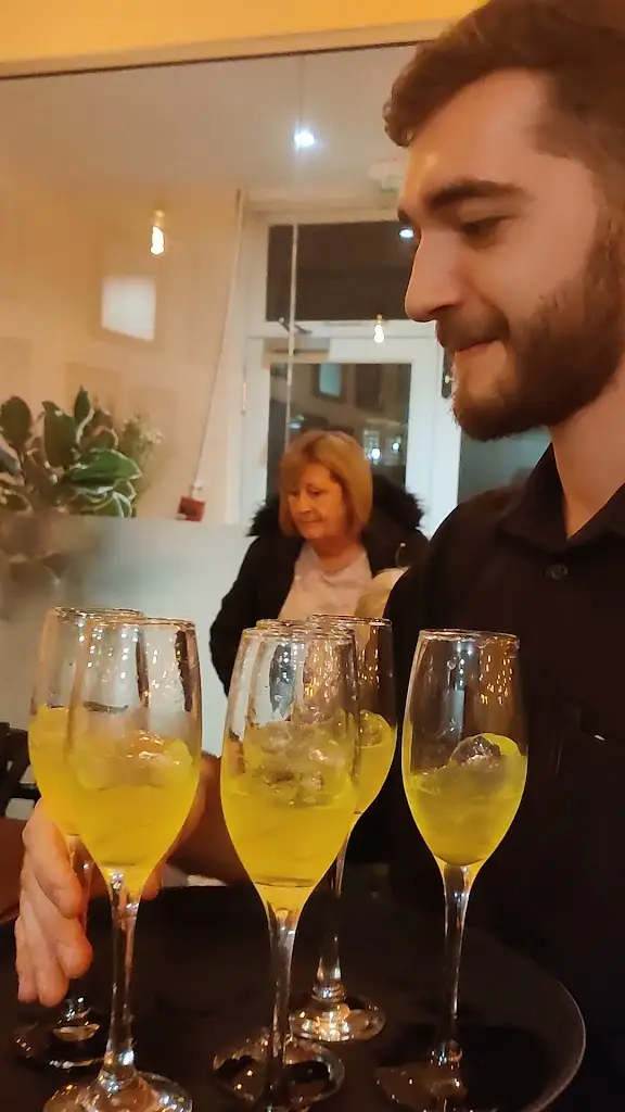 Amici Bistro & Caffè_Morley_slider_image_2