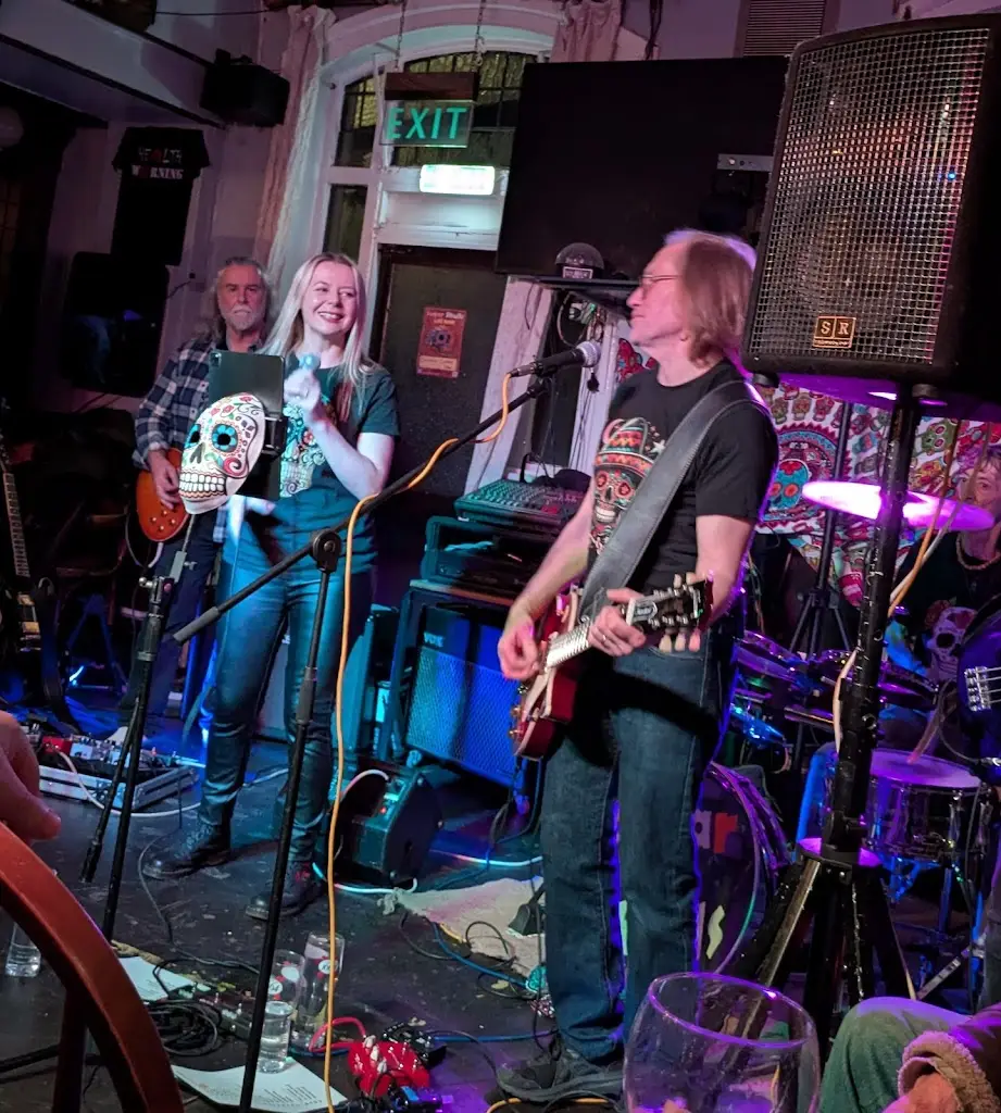 Lisa Young_The Captain Howey Bar & Restaurant_New Romney_review