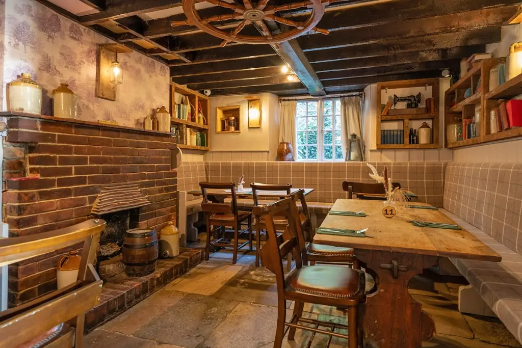 The Buddle Inn_Niton_slider_image_1