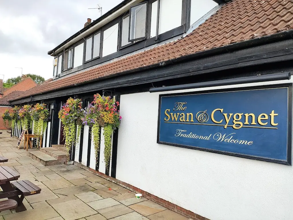 The Swan & Cygnet_North Ferriby_slider_image_1