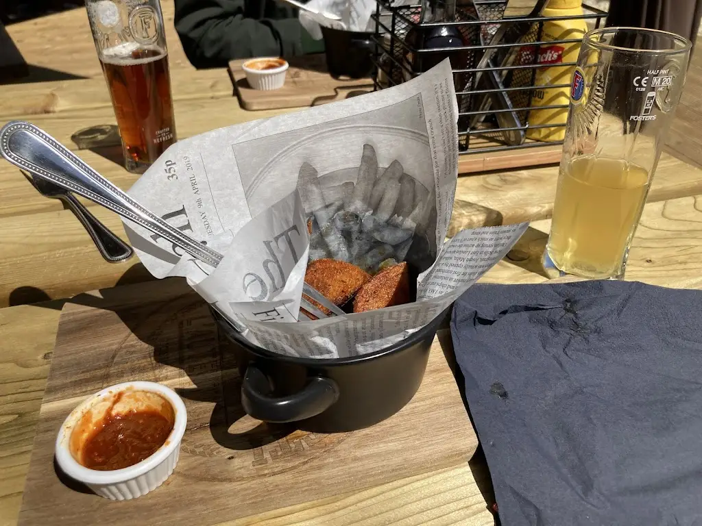 Liz Coleman_The Woodman at North Leigh_North Leigh_review