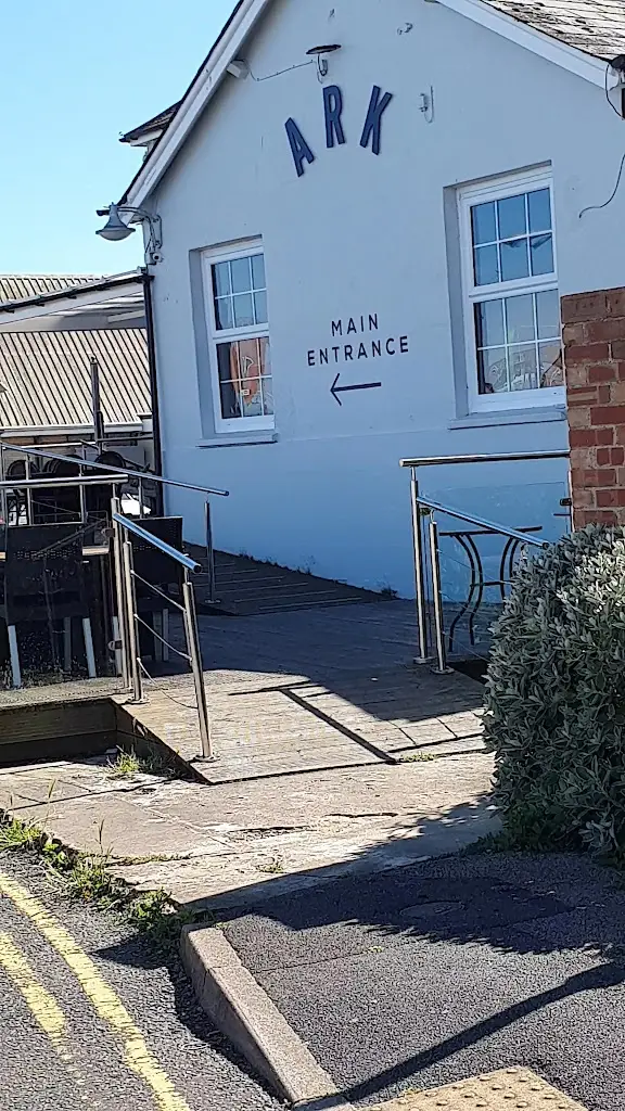 Alan Townson_The Ark_Newhaven_recensione