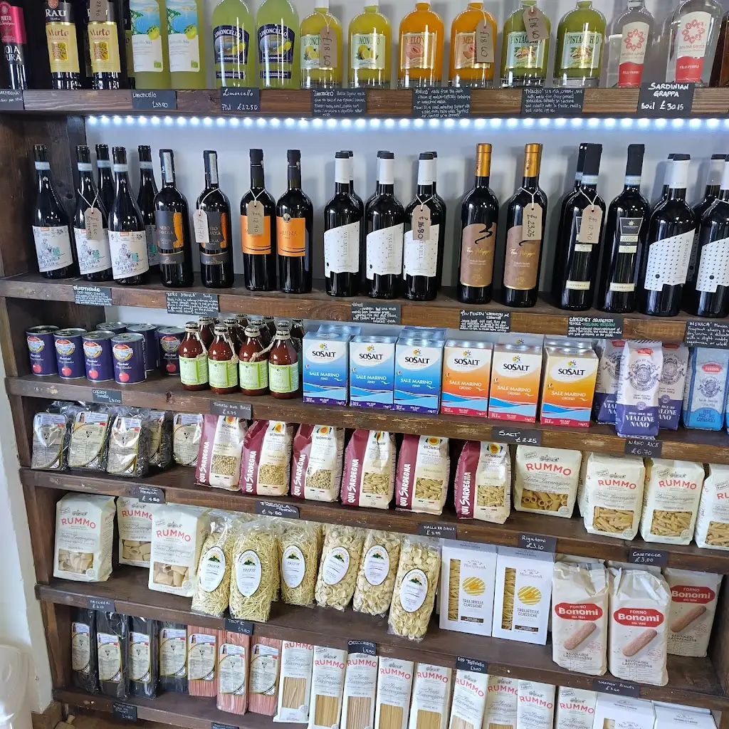 David French_L'Isola Buona_Newhaven_review