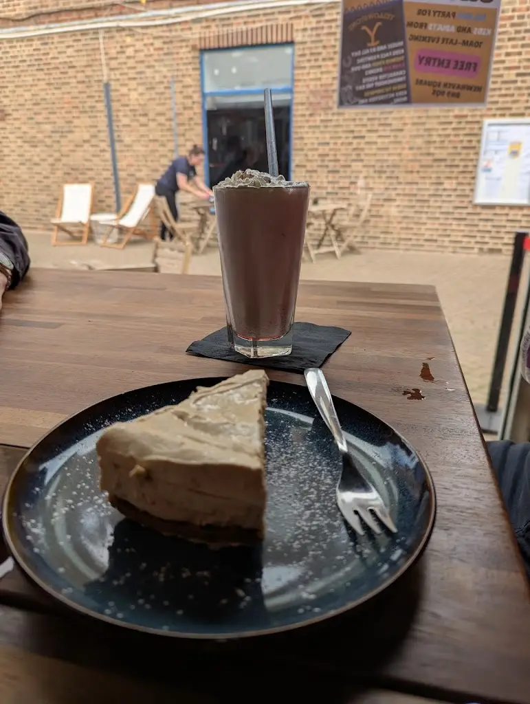 Spike McIntosh_Drink & Dine_Newhaven_recensione