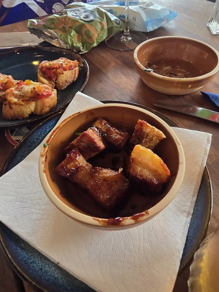 Drink & Dine_Newhaven_slider_image_3