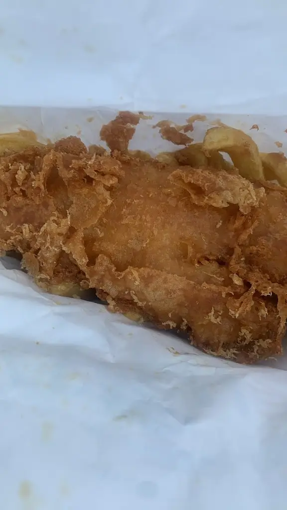 Rhiannon Swannie_Horace's Fish Bar_Newhaven_review