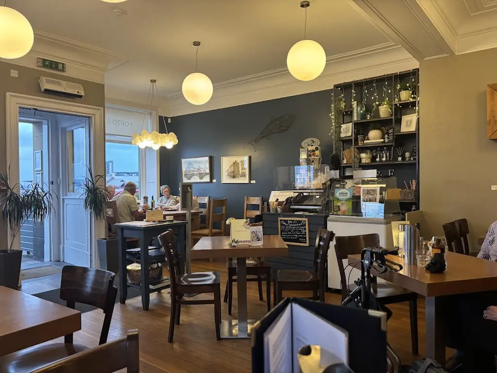 Janette Gaunt_Porto & Fi Deli Bistro_Newhaven_review