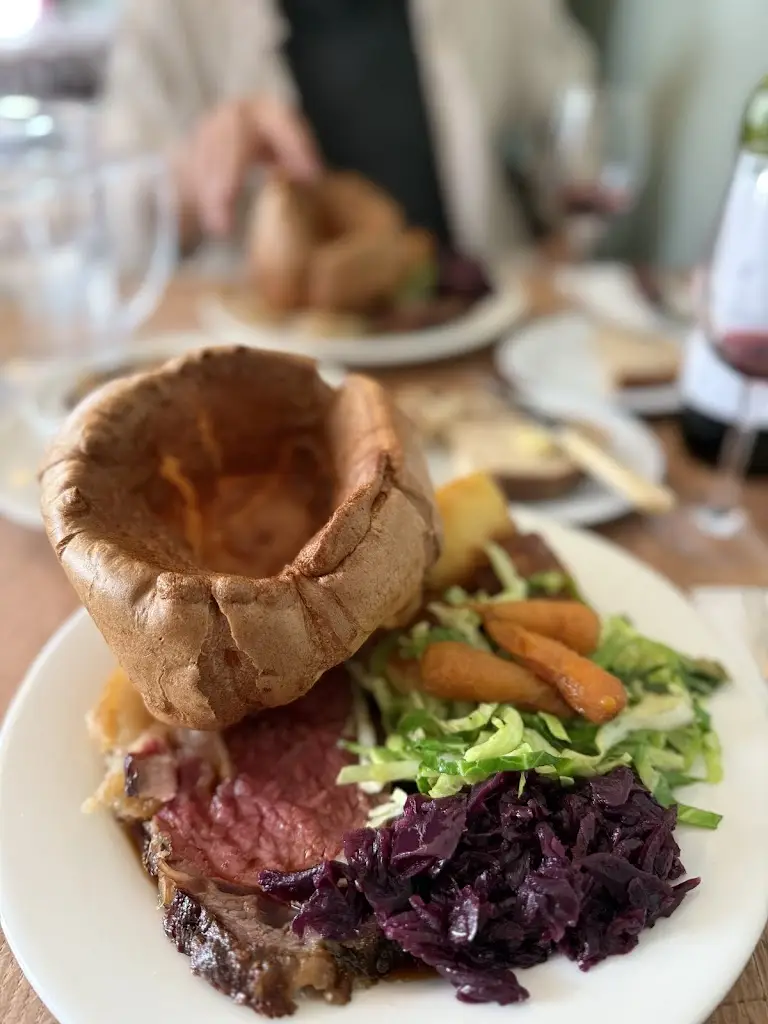 Tuğba Gürson_The Drapers Arms_Barnsbury_review