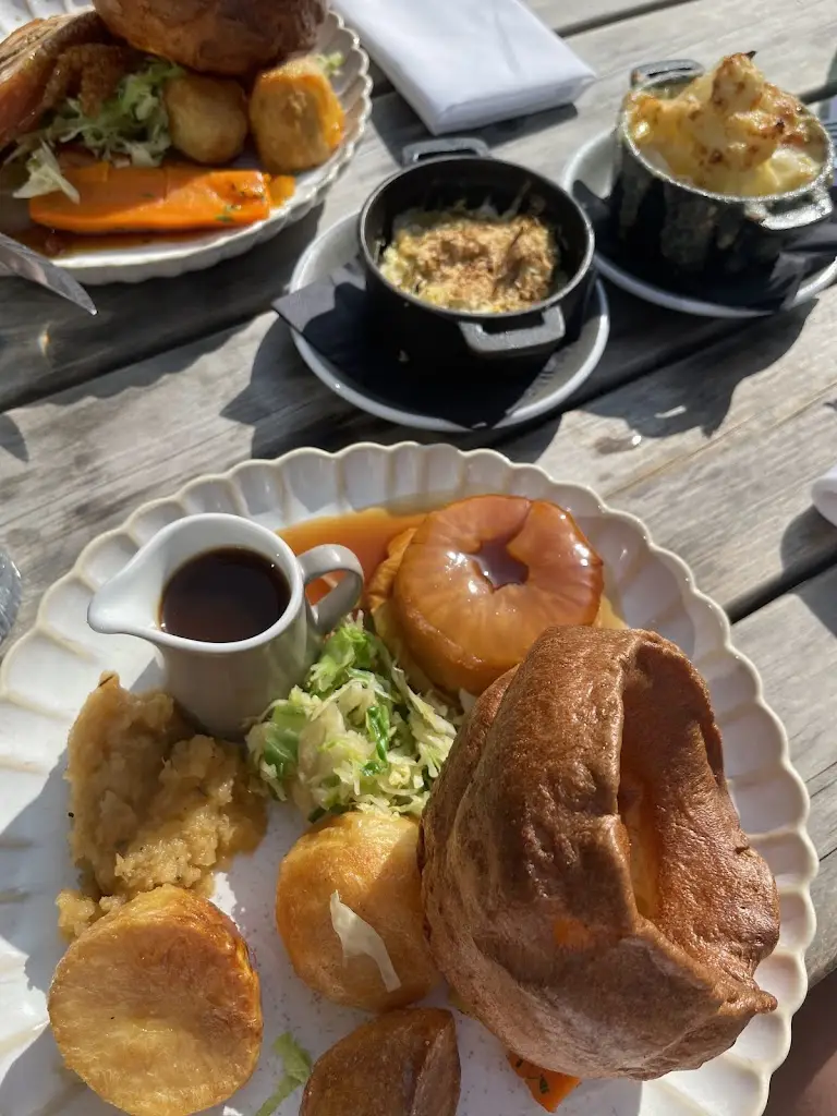 dom_The Pig and Butcher_Barnsbury_review