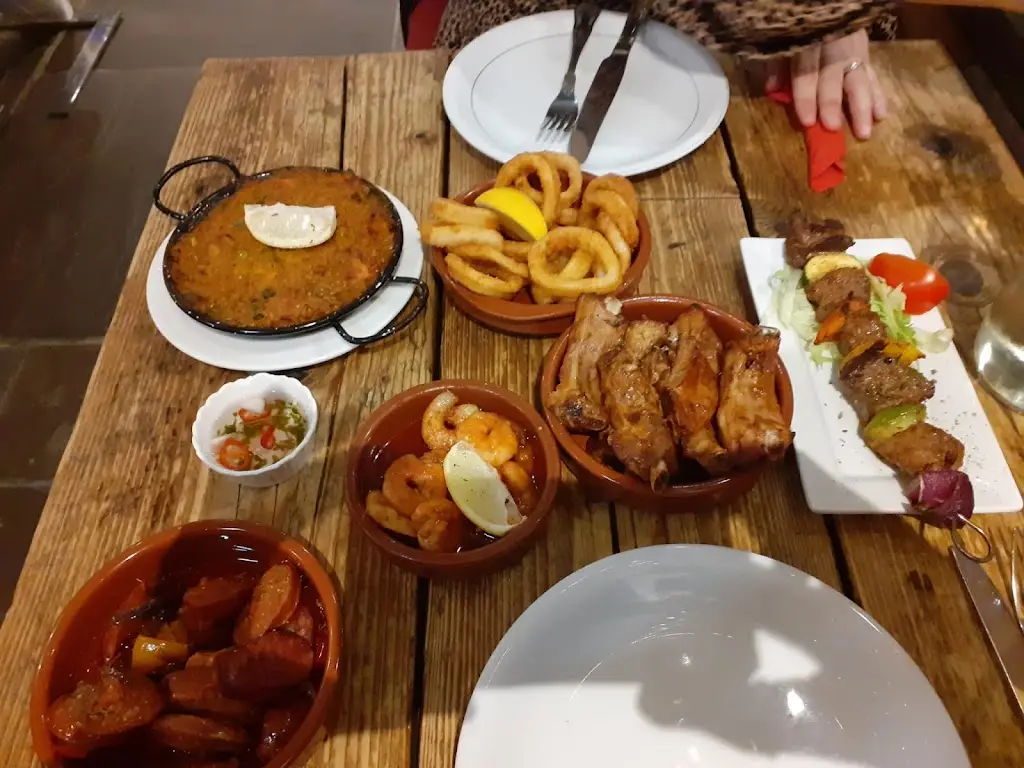 Maria Collier_Los Reyes Tapas & Wine Bar_Newport_recensione