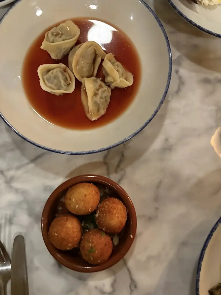 MYR_GOAT ON THE ROOF_Newbury_review